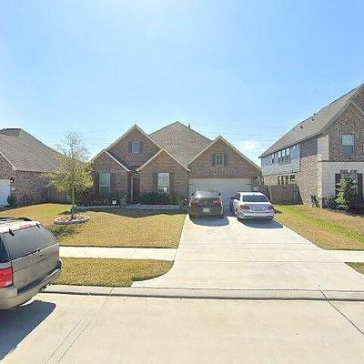 7708 River Pass Dr, Pearland, TX 77581