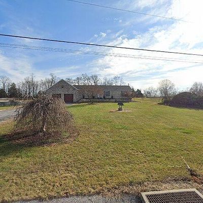 790 Butter Rd, Dover, PA 17315