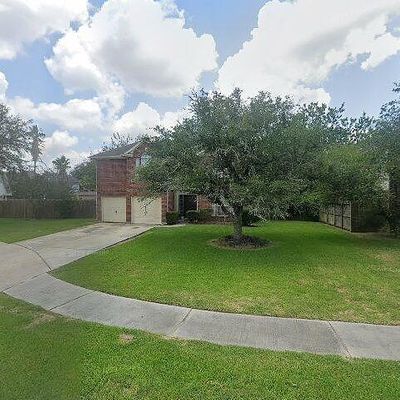 7926 Sundance Ct, Baytown, TX 77521