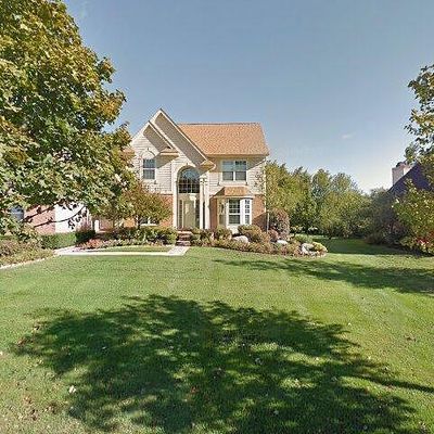 7956 Billingham Rd, West Bloomfield, MI 48324