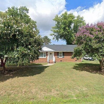 7970 Arnoka Rd, Mechanicsville, VA 23111