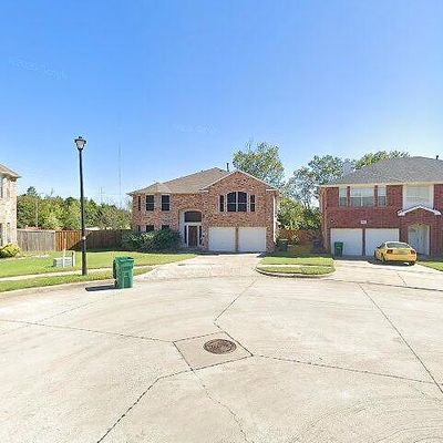 800 Sebring Dr, Cedar Hill, TX 75104