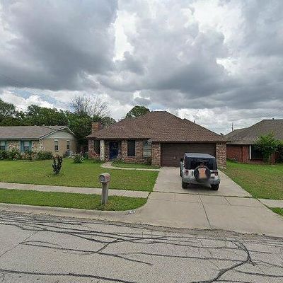 804 Mccurry Ave, Bedford, TX 76022