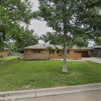 806 E Thompson St, Garden City, KS 67846