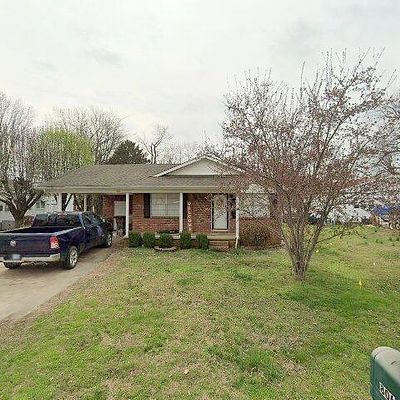 806 Wirt St, Paragould, AR 72450