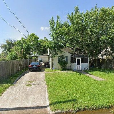 807 Aron St, Baytown, TX 77520