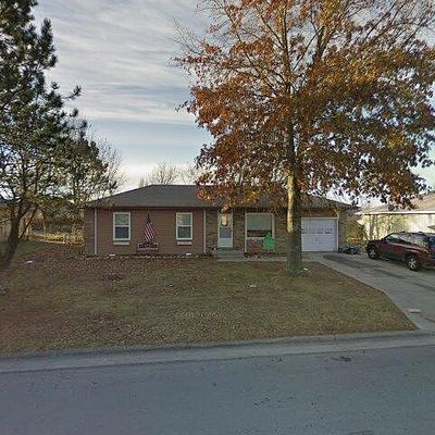 808 E Scott Wayne Dr, Nixa, MO 65714