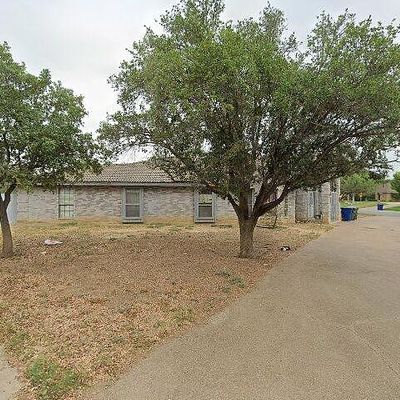 808 Plymouth Ln, Laredo, TX 78041