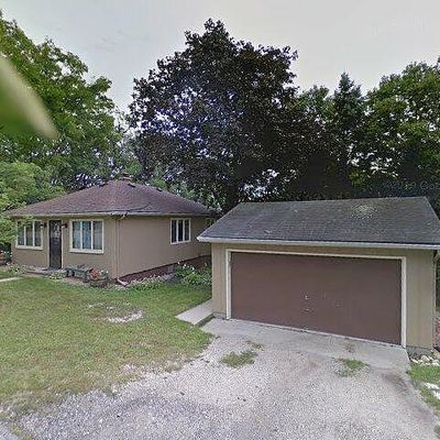 W5439 Wandawega Dr, Elkhorn, WI 53121