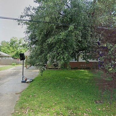 106 Dallas St, Crystal Springs, MS 39059