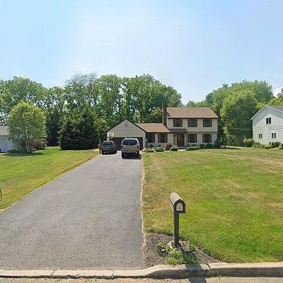 106 Johnstone Dr, Pennington, NJ 08534