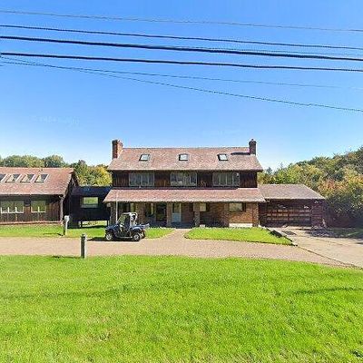 108 Economy Grade Rd, Coraopolis, PA 15108