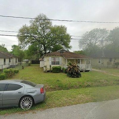 941 Lucky St, Houston, TX 77088