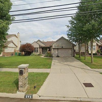 944 Henry Ruff Rd, Garden City, MI 48135