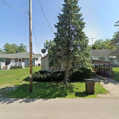 W1275 N Lake Shore Dr, Genoa City, WI 53128