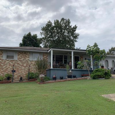 122 E Dixon St, Collinwood, TN 38450