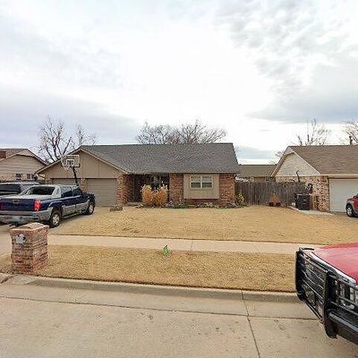 1108 S Patterson Dr, Moore, OK 73160