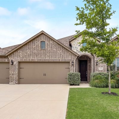 1120 Chickadee Dr, Forney, TX 75126