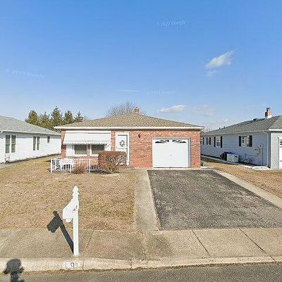 12 Tortola St, Toms River, NJ 08757