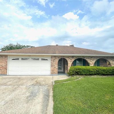 1537 Lancaster Dr, Marrero, LA 70072