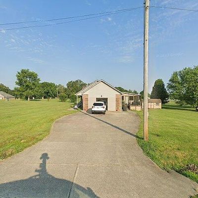 1698 Porter Rd, Burns, TN 37029