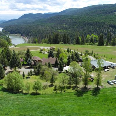 176 Settlers Ln, Moyie Springs, ID 83845