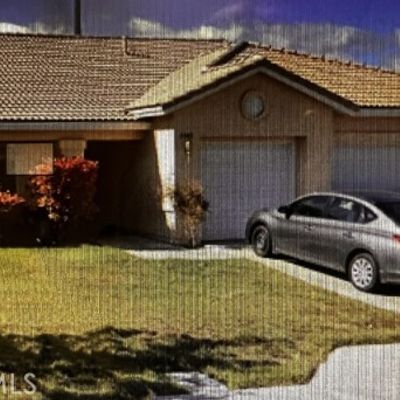 2048 W Avenue J7, Lancaster, CA 93536