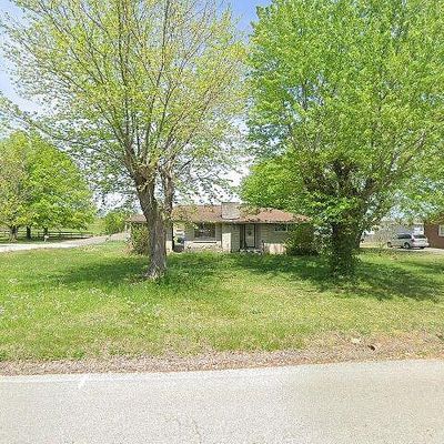 205 Donoho Ave, Lafayette, TN 37083