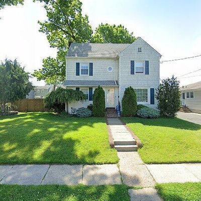 221 Elmwood Ter, Linden, NJ 07036