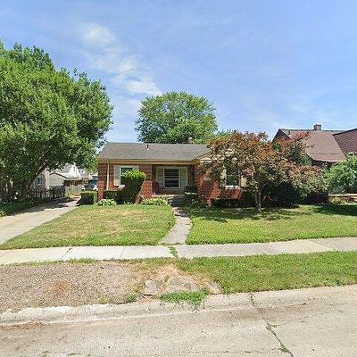 22101 Alger St, Saint Clair Shores, MI 48080