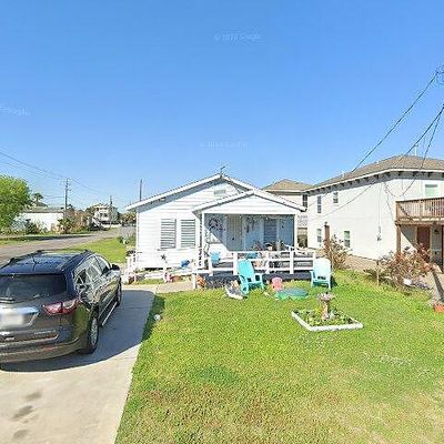 2221 Grover Ave, Galveston, TX 77551