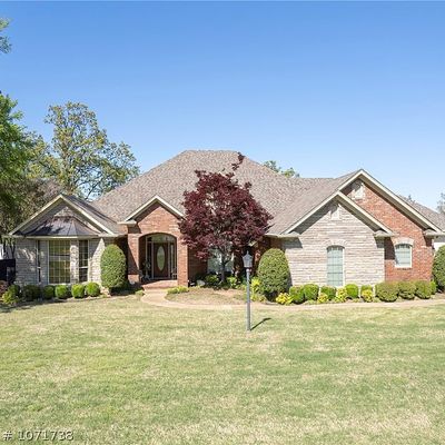 1928 Lee Creek Dr, Van Buren, AR 72956