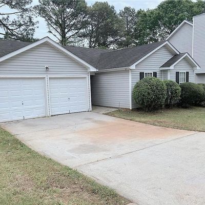 2737 Rambling Way, Lithonia, GA 30058