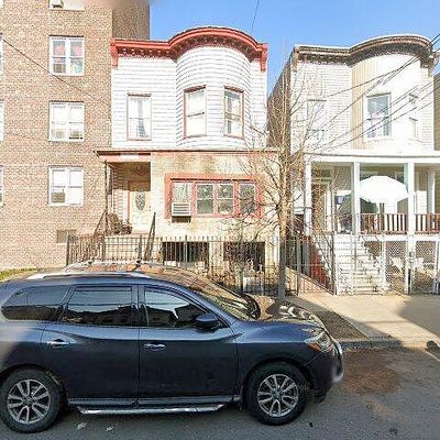 2777 Bainbridge Ave, Bronx, NY 10458