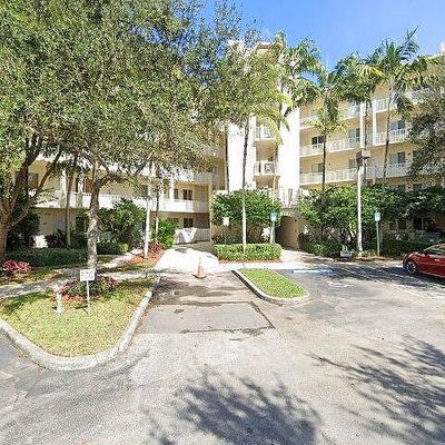 3600 Oaks Clubhouse Dr #108, Pompano Beach, FL 33069