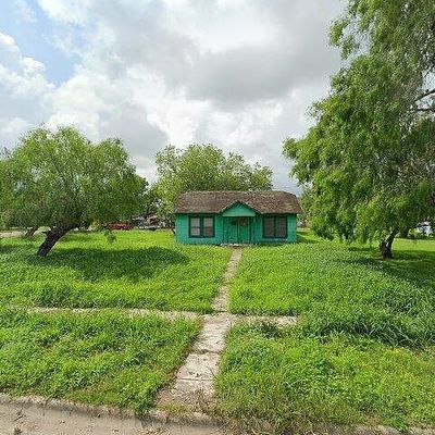 376 E Harris Ave, Raymondville, TX 78580