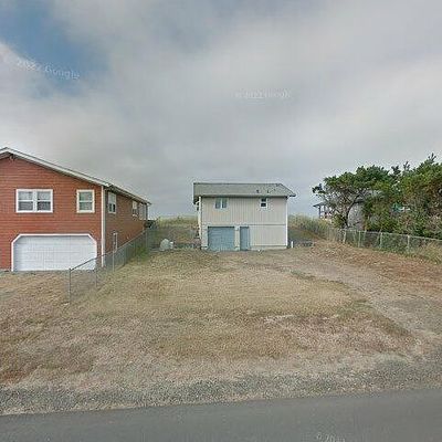 30907 G St, Ocean Park, WA 98640