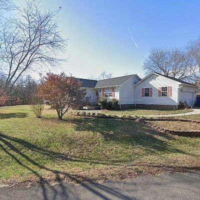 3104 Aspen Ln, Strawberry Plains, TN 37871