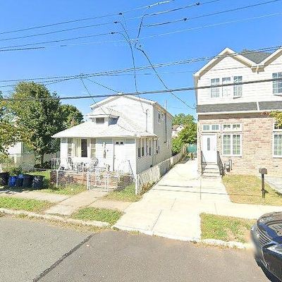 315 Kiswick St, Staten Island, NY 10306