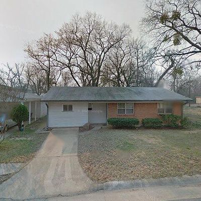 327 10 Th St Ne, Paris, TX 75460