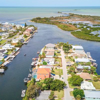 3280 Minnow Creek Dr, Hernando Beach, FL 34607