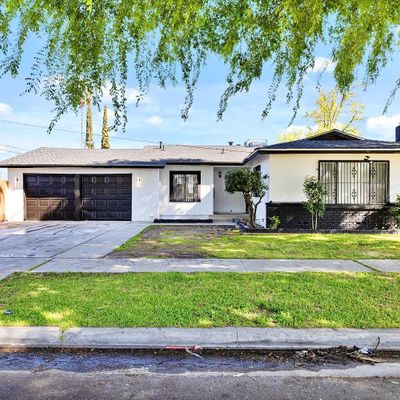 4611 E Woodward Ave, Fresno, CA 93702