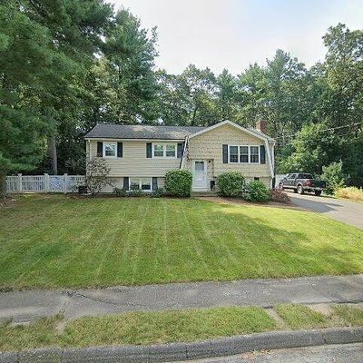 47 Old Farm Rd, Mansfield, MA 02048