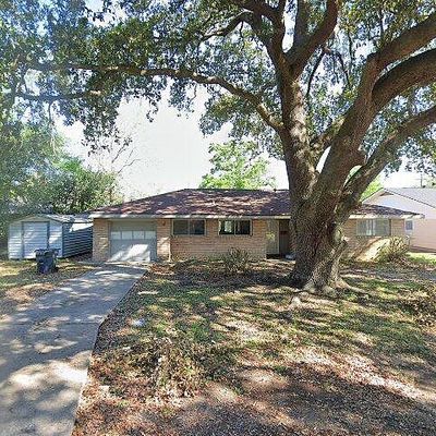 416 S Inwood Dr, Bridge City, TX 77611