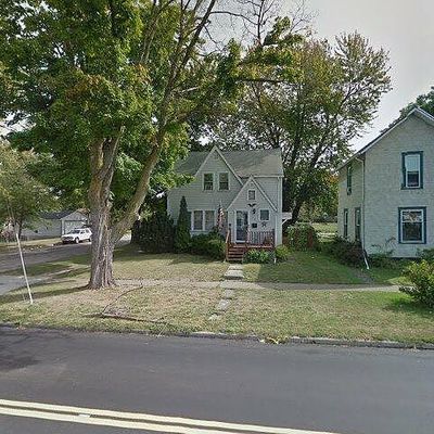 423 N Seltzer St, Crestline, OH 44827