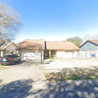 5739 Kissing Oak St, San Antonio, TX 78247