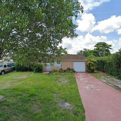 580 Nw 146 Th St, Miami, FL 33168