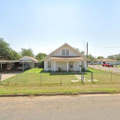 611 12 Th St, Abernathy, TX 79311