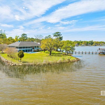 5285 Dog River Ln, Theodore, AL 36582