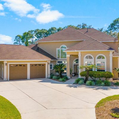 8017 N Lagoon Dr, Panama City, FL 32408